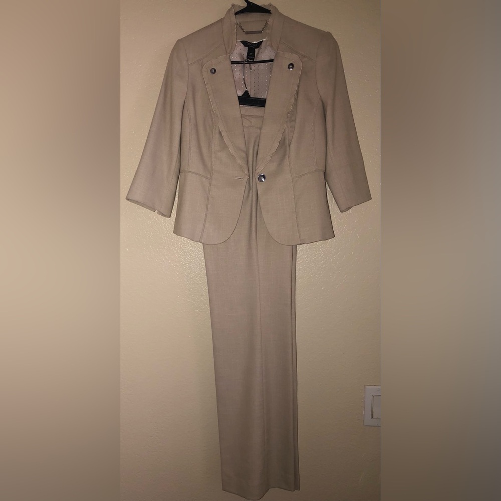 White House Black Market Suit Tan Blazer Lightweight, Top Sz 6P Pants Sz 2R